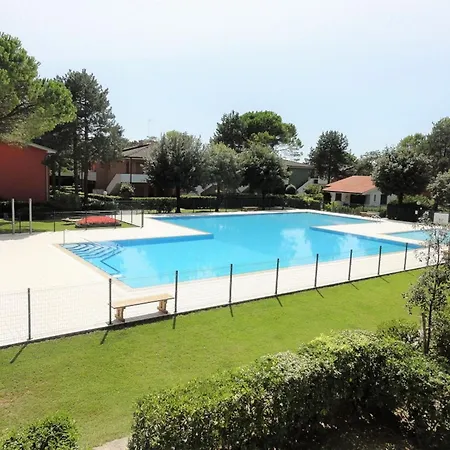 Apartament Bright Flat With Pool And Balcony Bibione