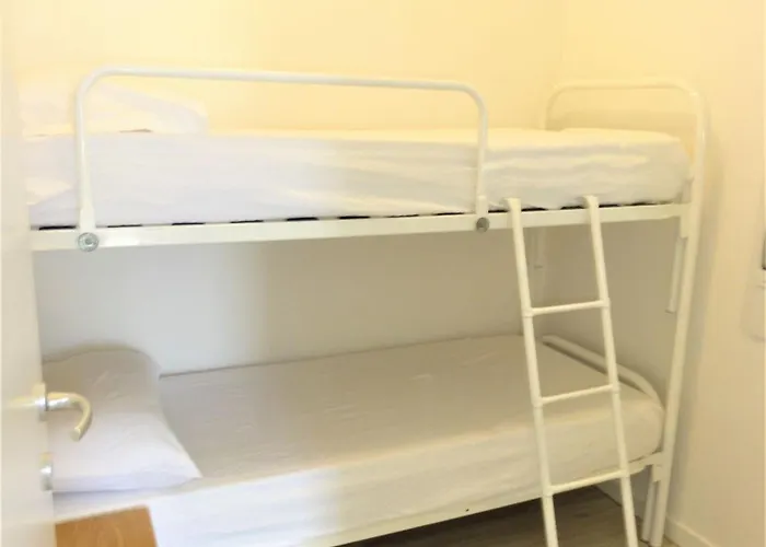 Bright Flat With Pool And Balcony Бибионе