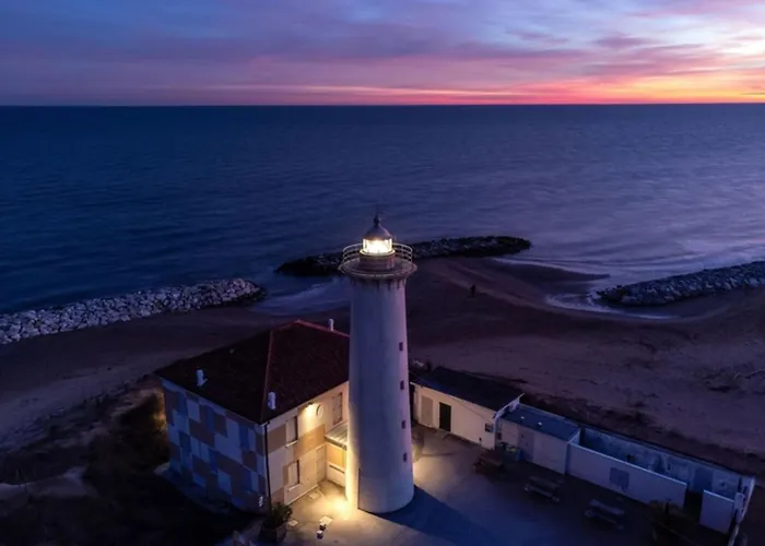 Апартаменты Bright Flat With Pool And Balcony Бибионе