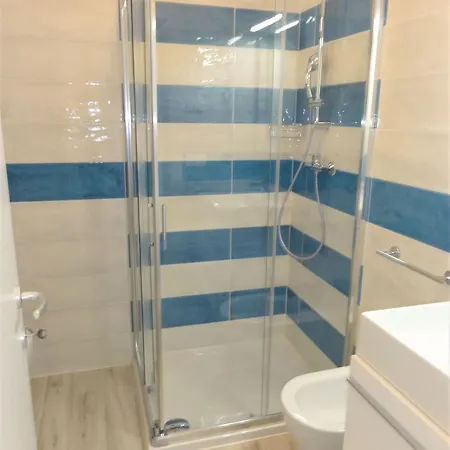 Bright Flat With Pool And Balcony ビビオーネ